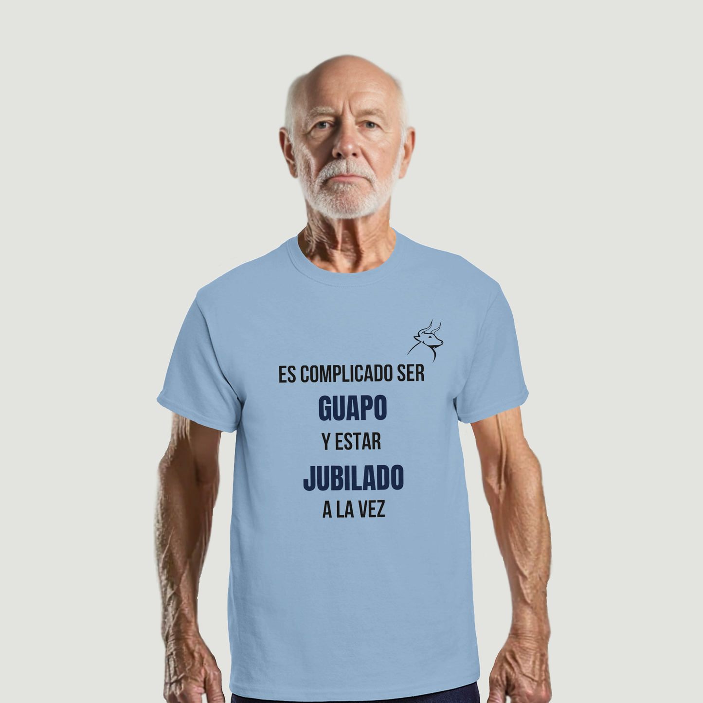 Camiseta Abuelo - Diseño "Es complicado ser GUAPO y estar JUBILADO a la vez"